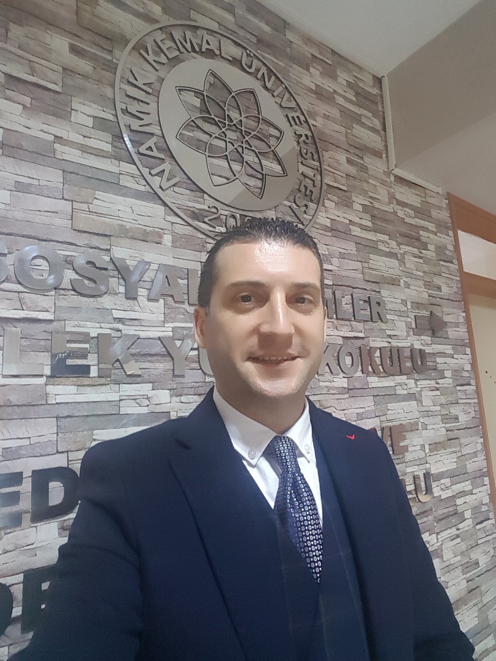 Dr. Çağdaş İNAN